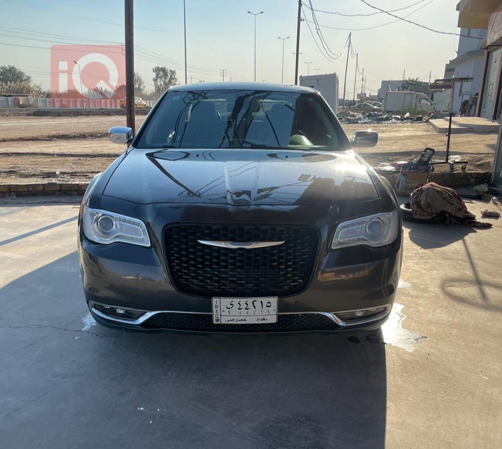 كرايسلر 300